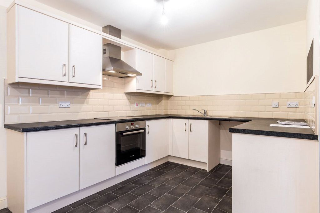 Property photo 2 of 6 Kitchen Area