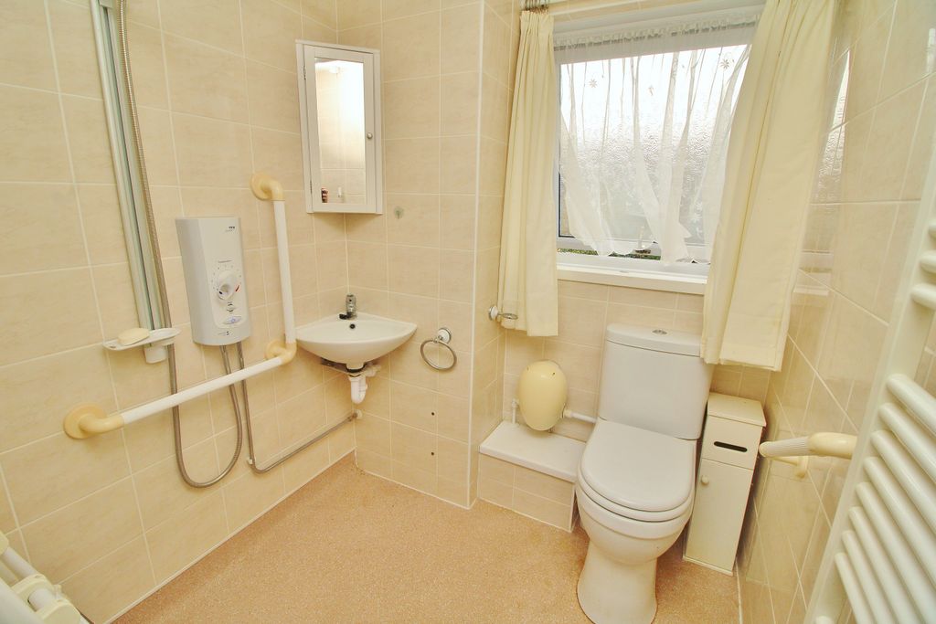 Property photo 3 of 13