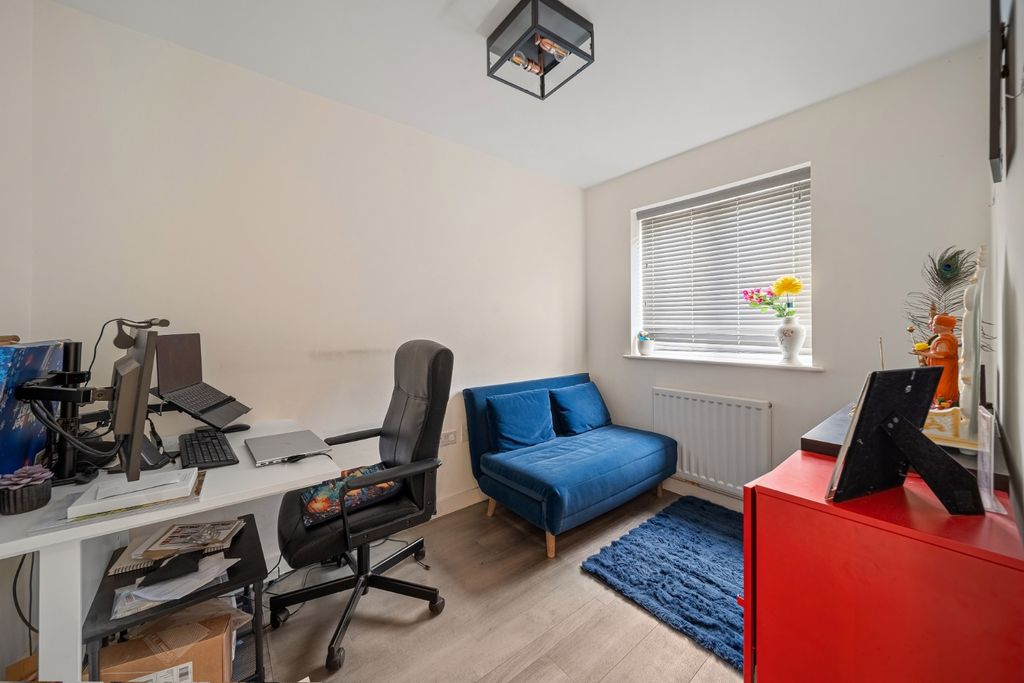 Property photo 3 of 14 5100753