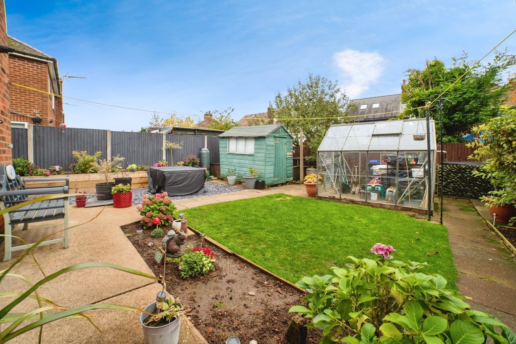 Property photo 3 of 17 Photo