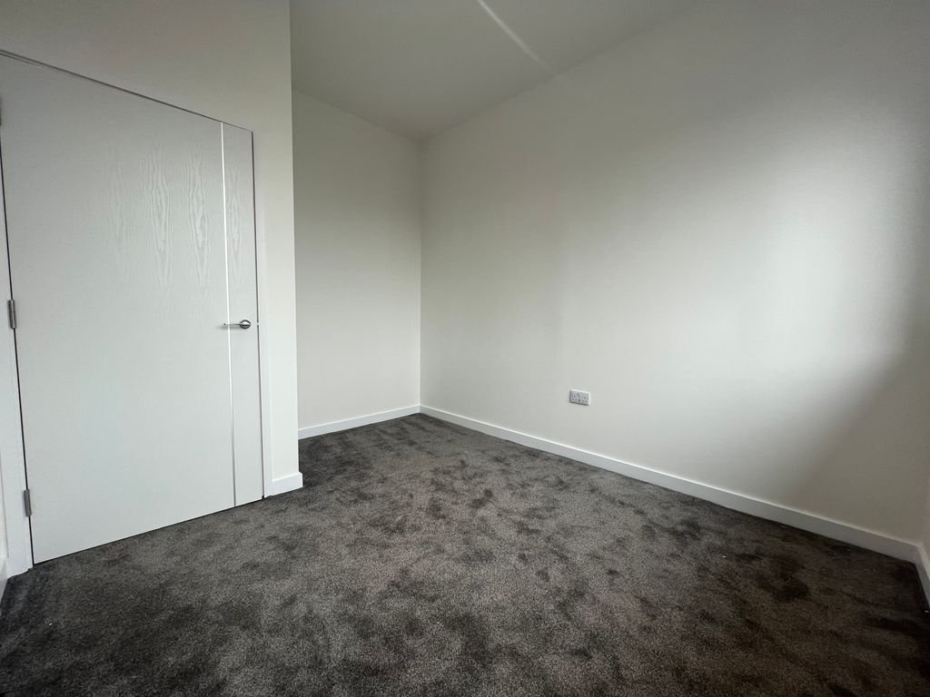 Property photo 3 of 5 Bedroom 1