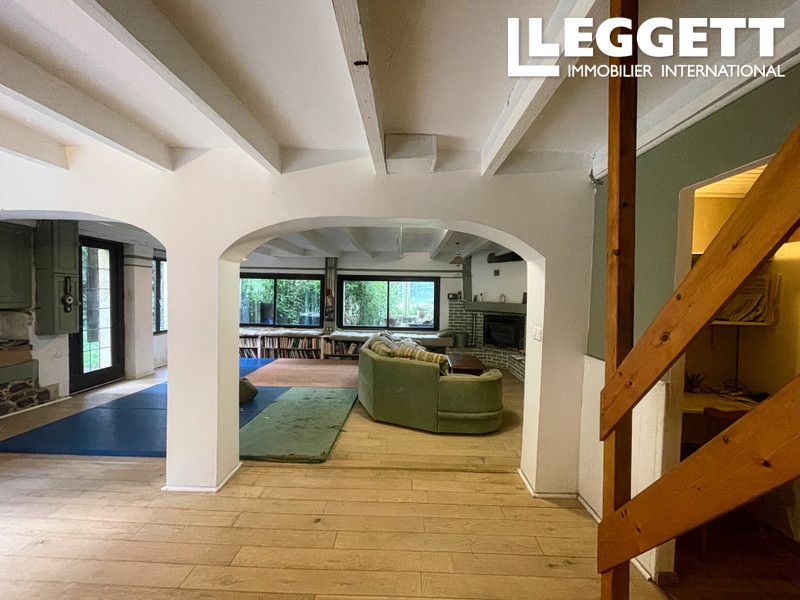 Property photo 3 of 10