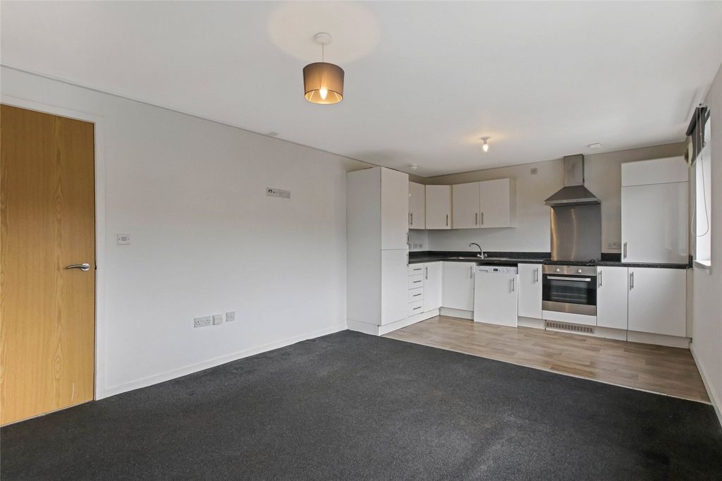 Property photo 2 of 21 Picture No. 06
