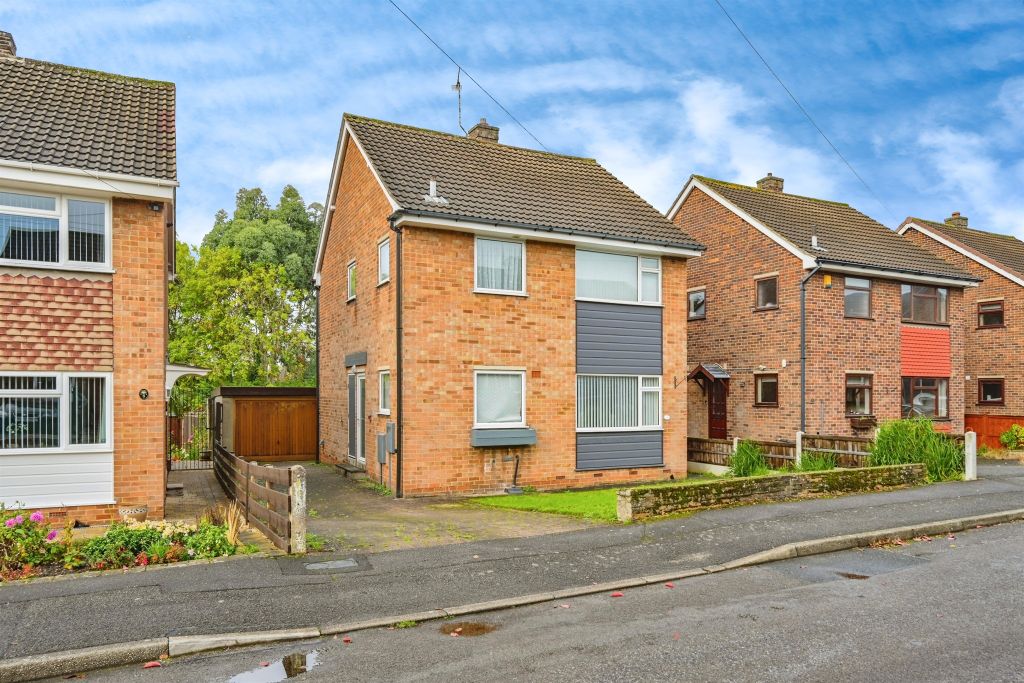 Property photo 1 of 17