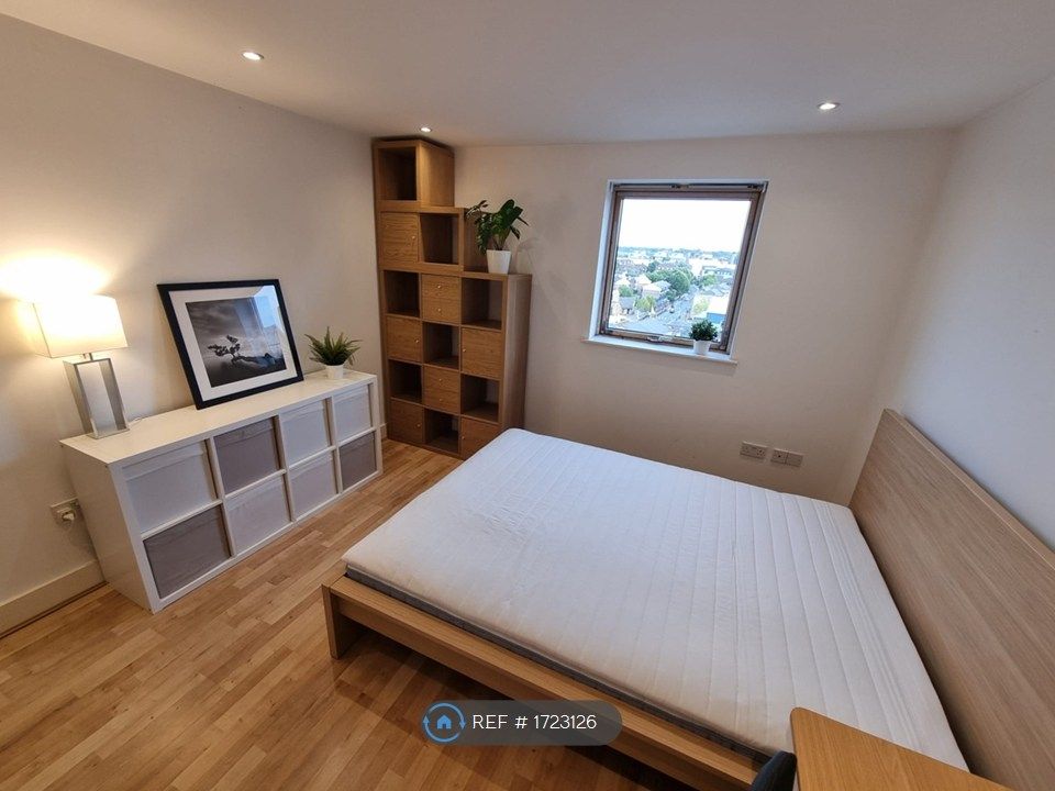 Property photo 3 of 13