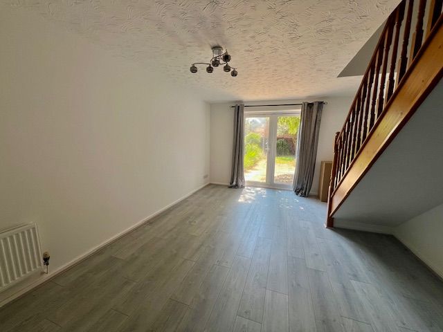 Property photo 2 of 6 Living Room