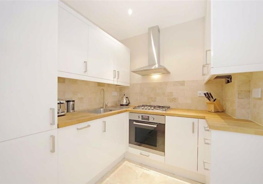 Property photo 2 of 6 Kitchen