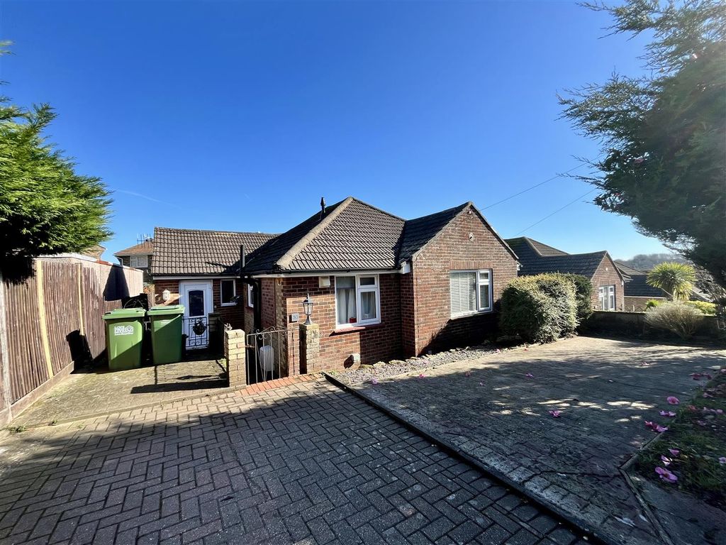 Property photo 1 of 16