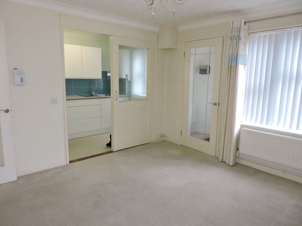 Property photo 3 of 17 Photograph 2