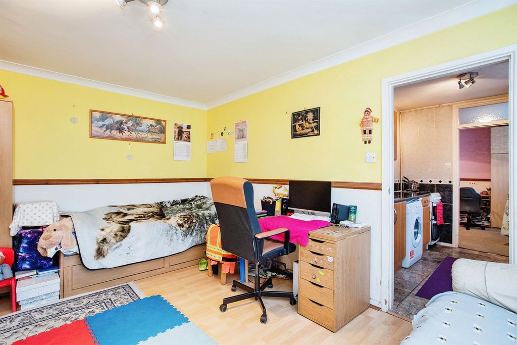 Property photo 2 of 15