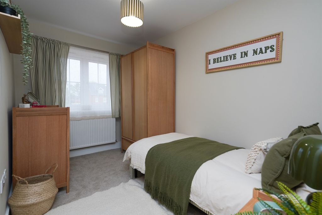Property photo 3 of 7