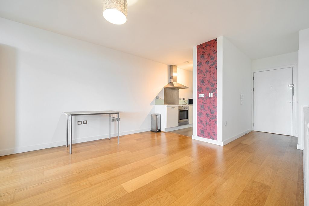 Property photo 2 of 19 Reception