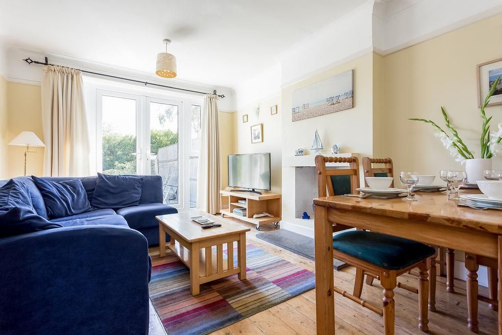 Property photo 2 of 14 8Woodstockroad-Ph14_Web300.Jpg