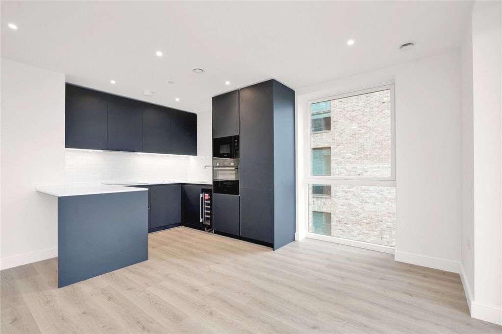 Property photo 2 of 8 Picture No. 07