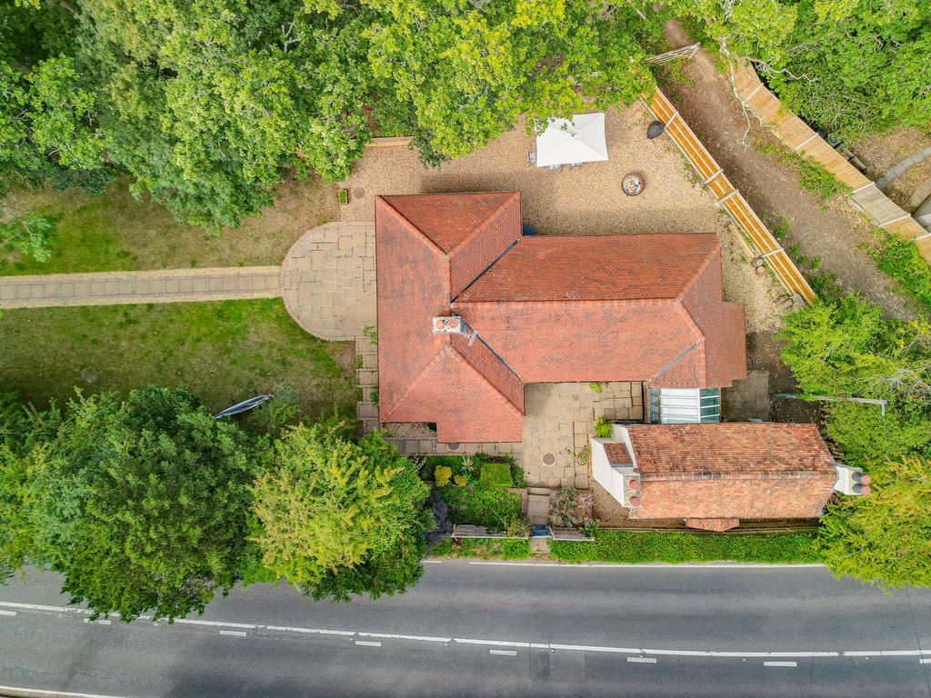 Property photo 2 of 42