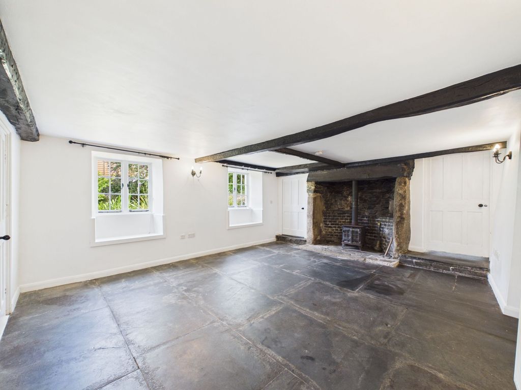 Property photo 2 of 18
