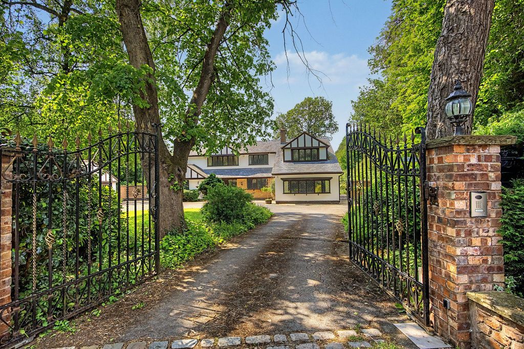 Property photo 2 of 18