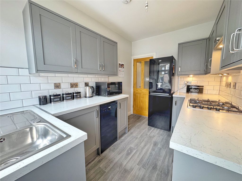 Property photo 2 of 19 Picture No. 41