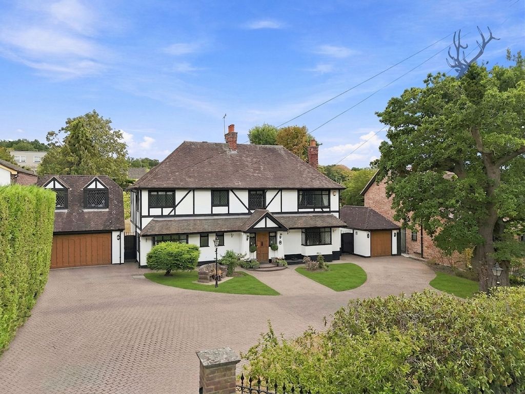 Property photo 1 of 45
