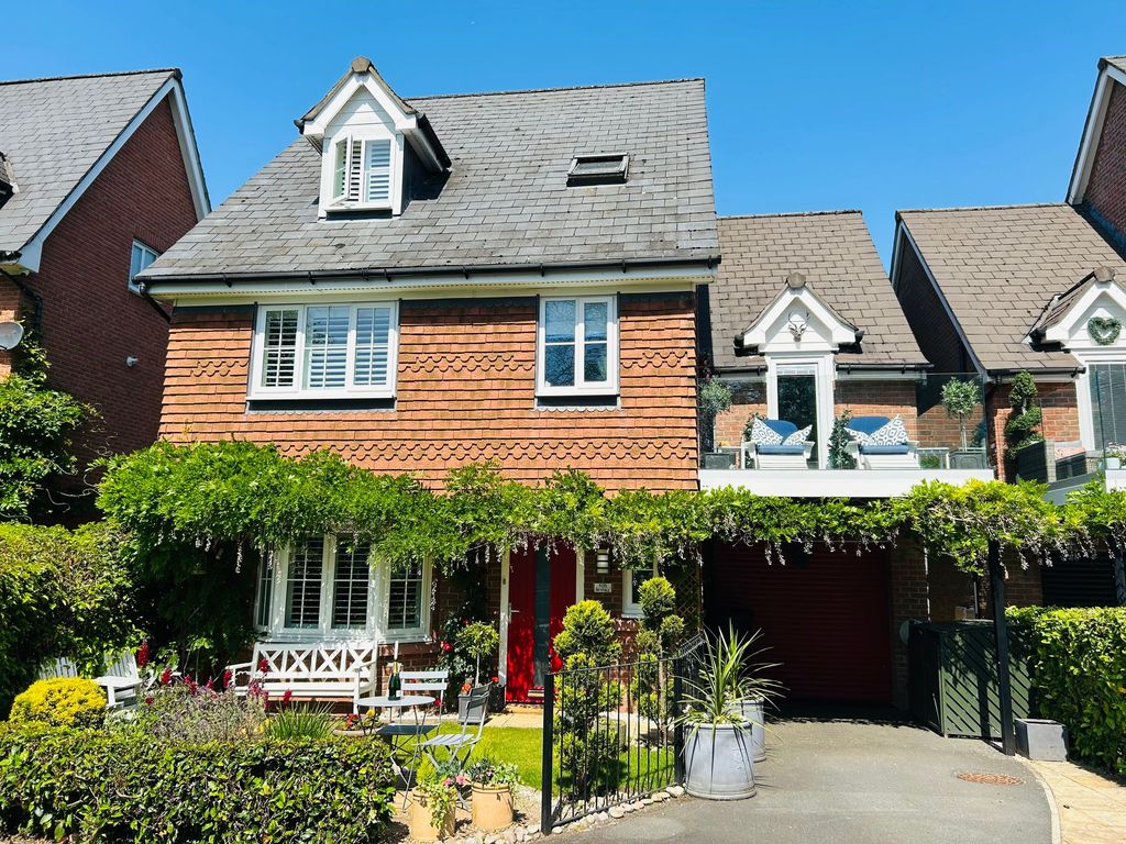 Property photo 1 of 37