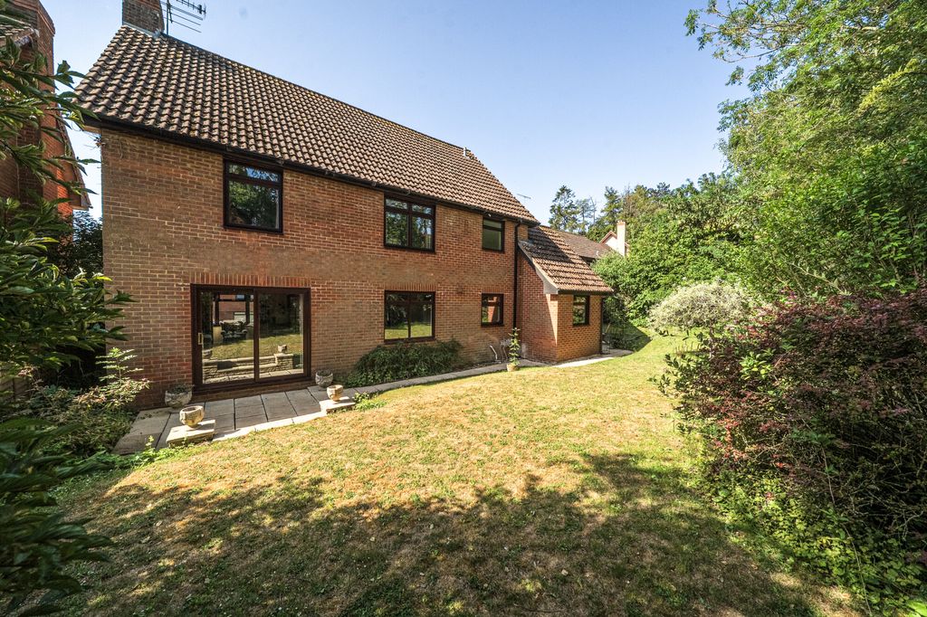 Property photo 3 of 19