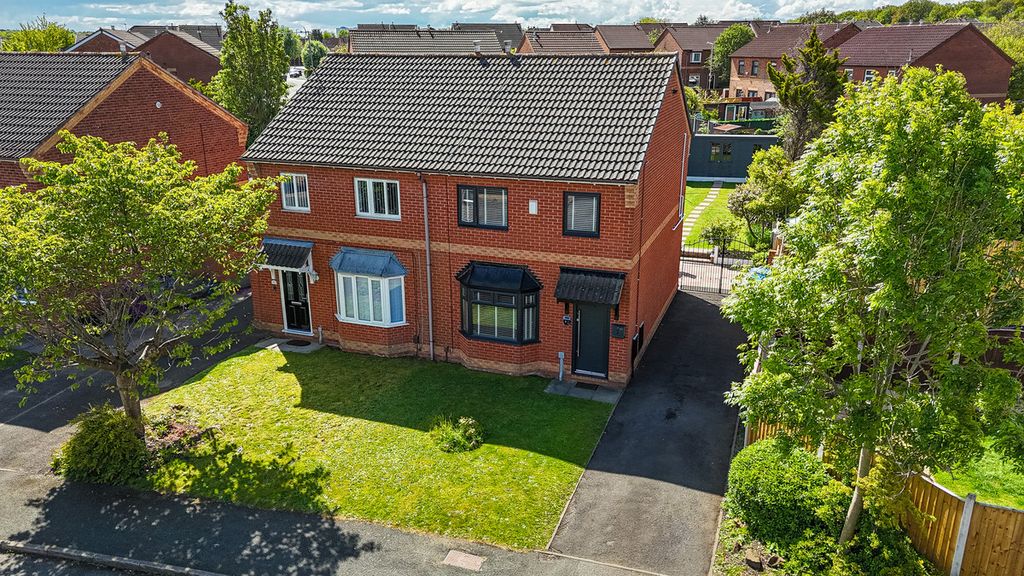 Property photo 1 of 30