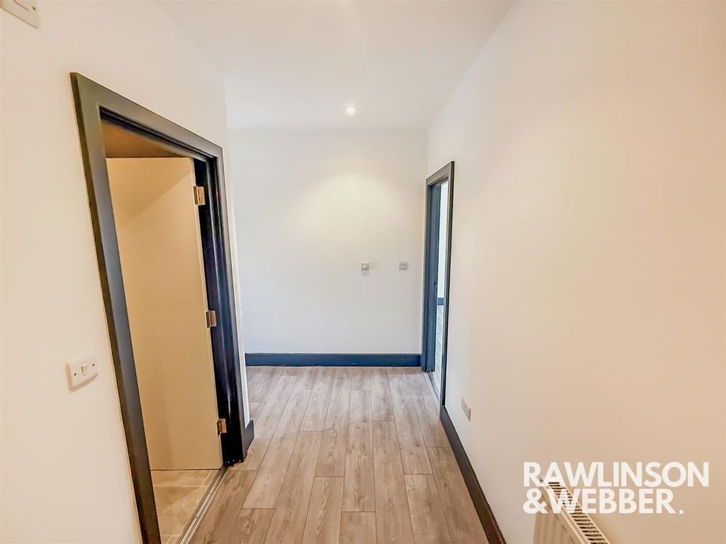 Property photo 3 of 10 Img_2939.Jpg