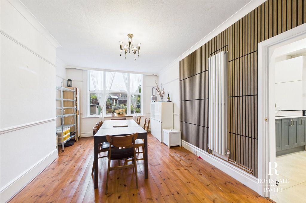 Property photo 3 of 12 Picture No. 14