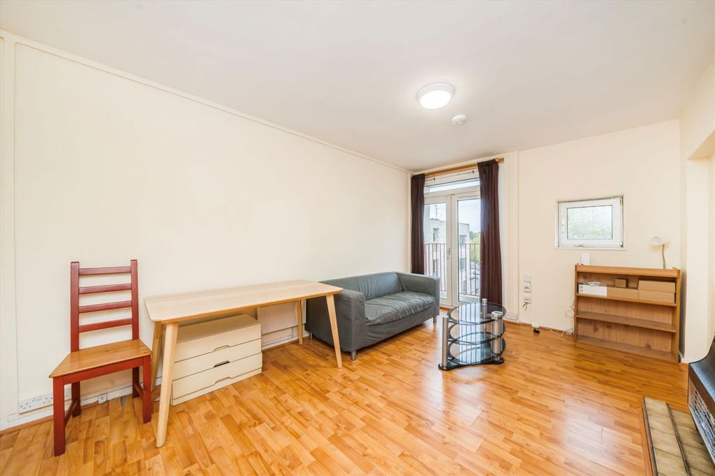 Property photo 2 of 7