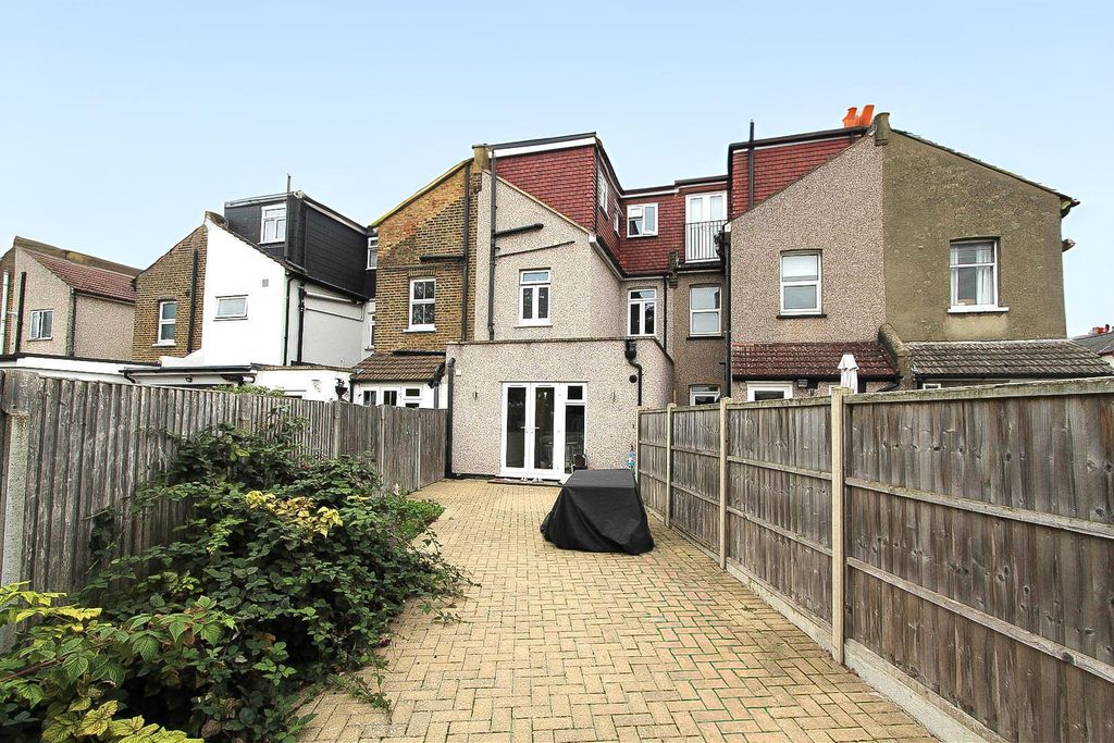 Property photo 2 of 22 cd0c96Ae-188c-43F6-A7A3-740cc326Bb82.Jpg