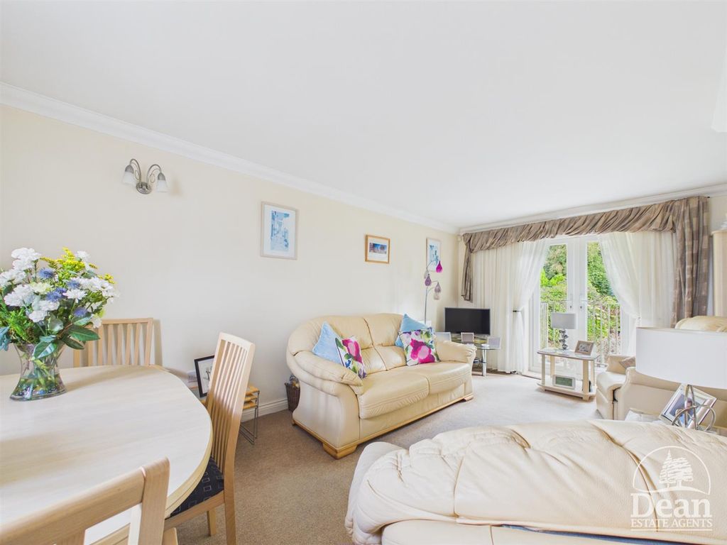 Property photo 2 of 16