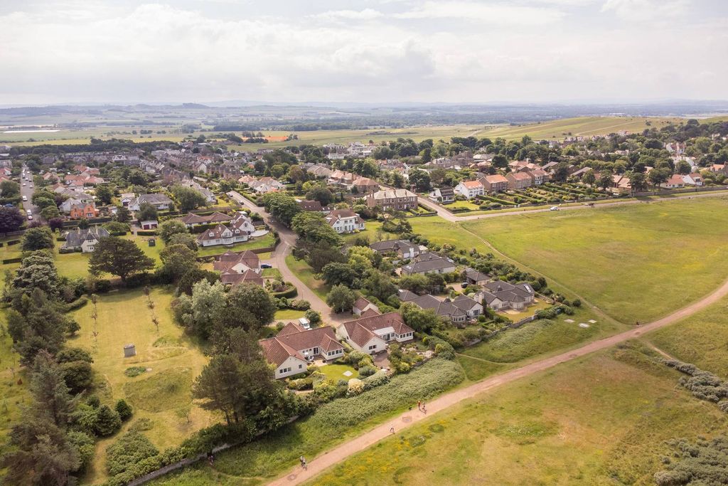 Additional image 37 of 4 bed detached bungalow for sale1 Hopetoun Park, Gullane EH31