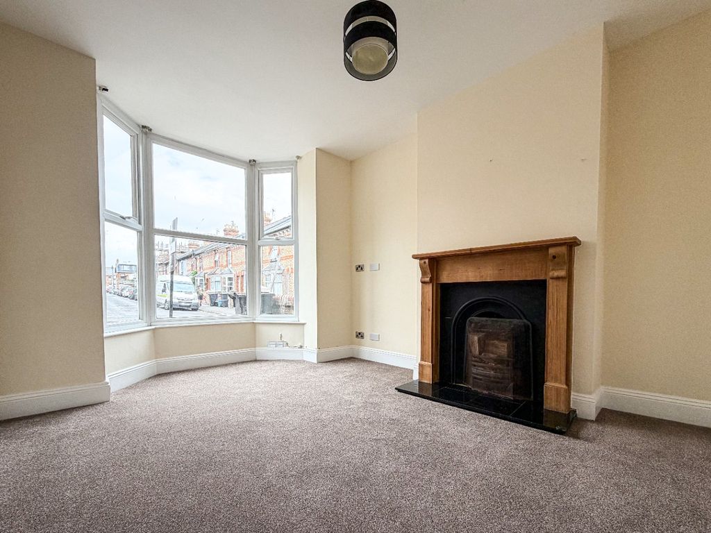 Property photo 2 of 16 4962884