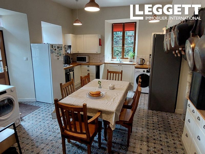 Property photo 3 of 10