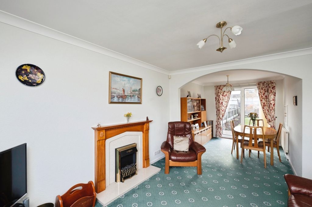 Property photo 3 of 21 Pbox-Img.Jpg