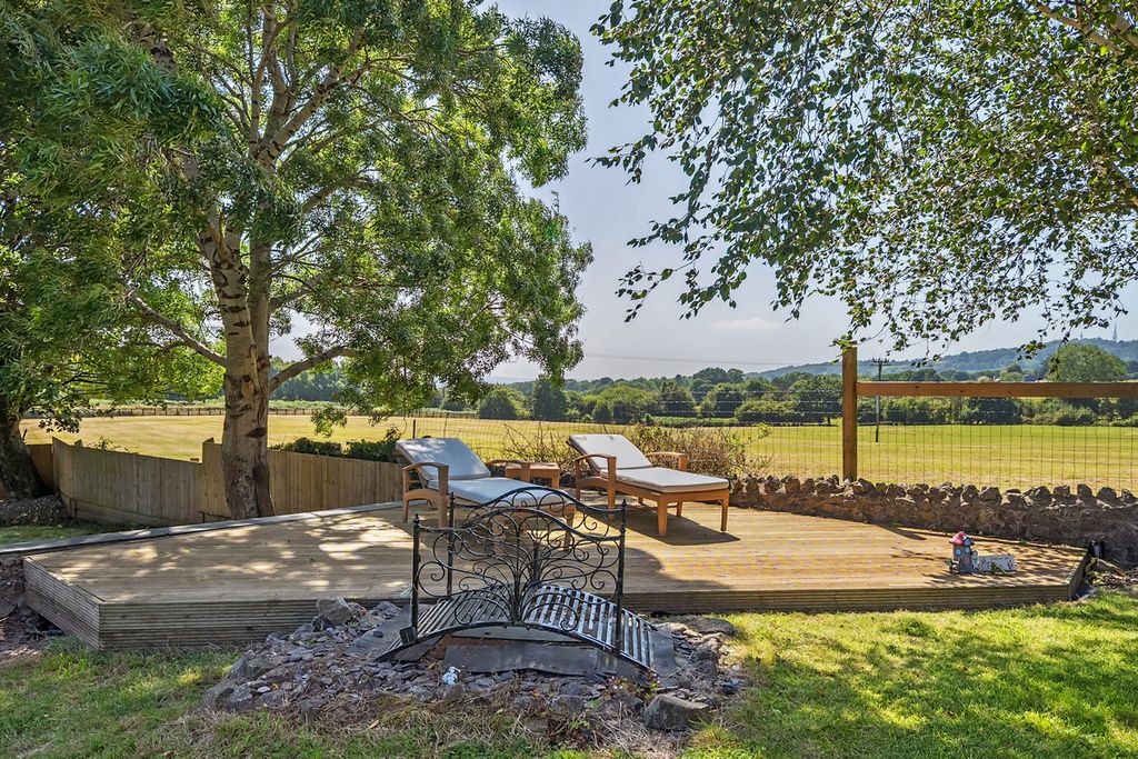 Property photo 1 of 29