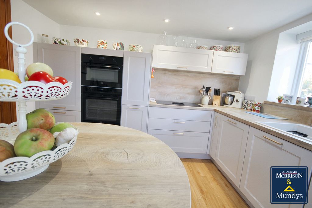 Property photo 3 of 20 Kitchen Breakfast Room