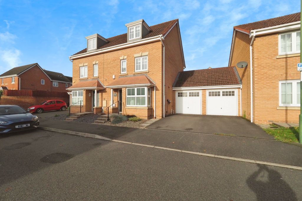 Property photo 1 of 20 F33E4339052Ca70094067441345c4B92016936Fd.Jpeg