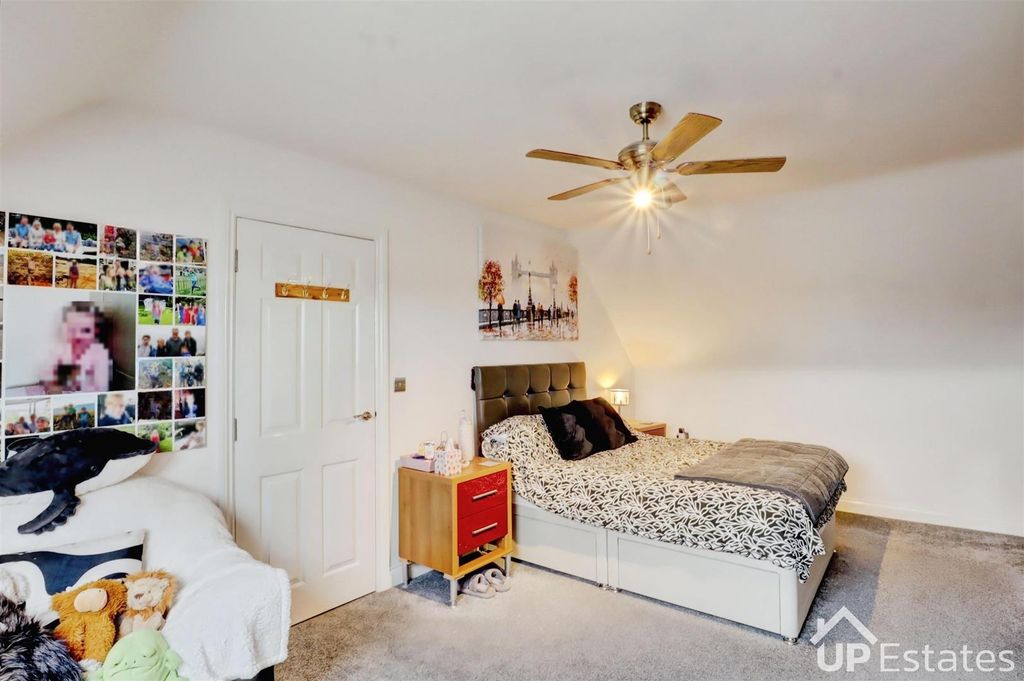 Additional image 18 of 7 bed detached house for saleSnowdrop Close, Bedworth CV12