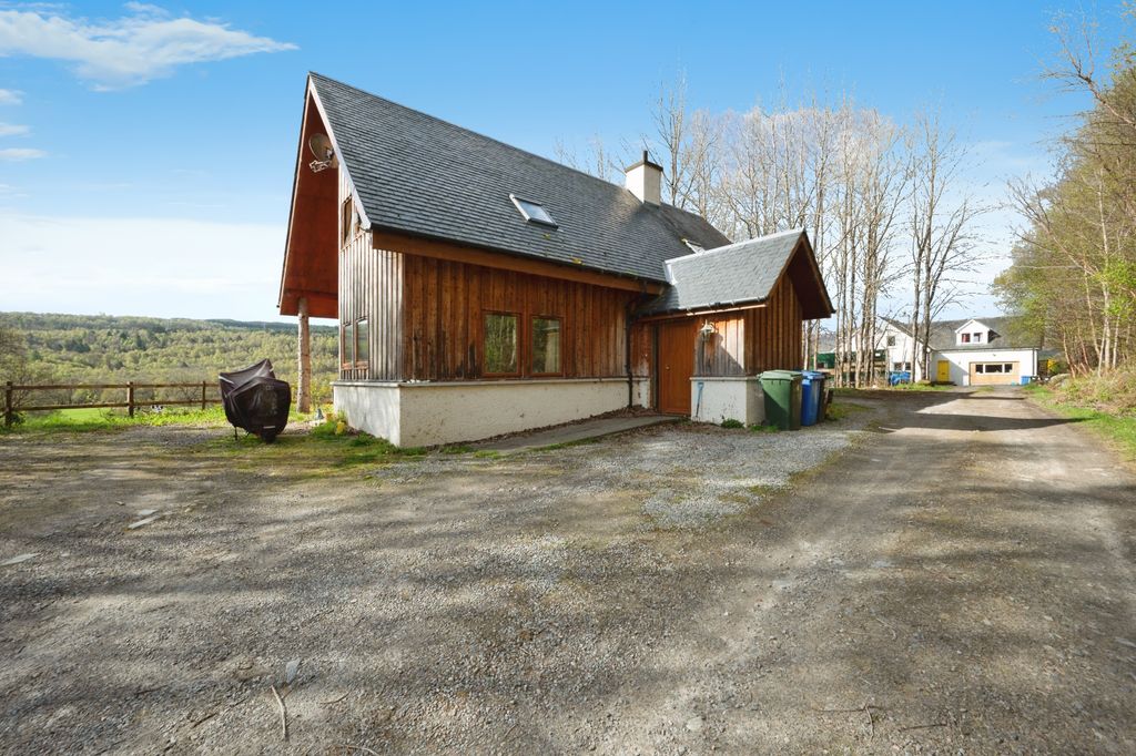 Property photo 1 of 19 Photo #1