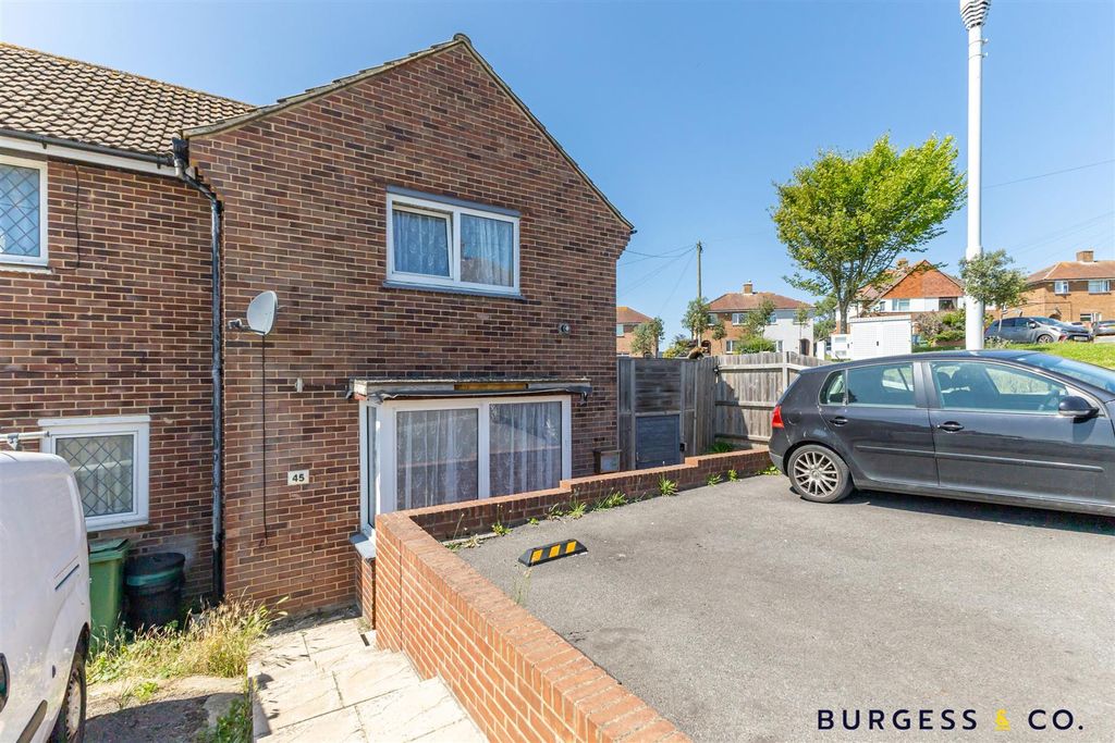 Property photo 1 of 17 Untitled-2586.Jpg