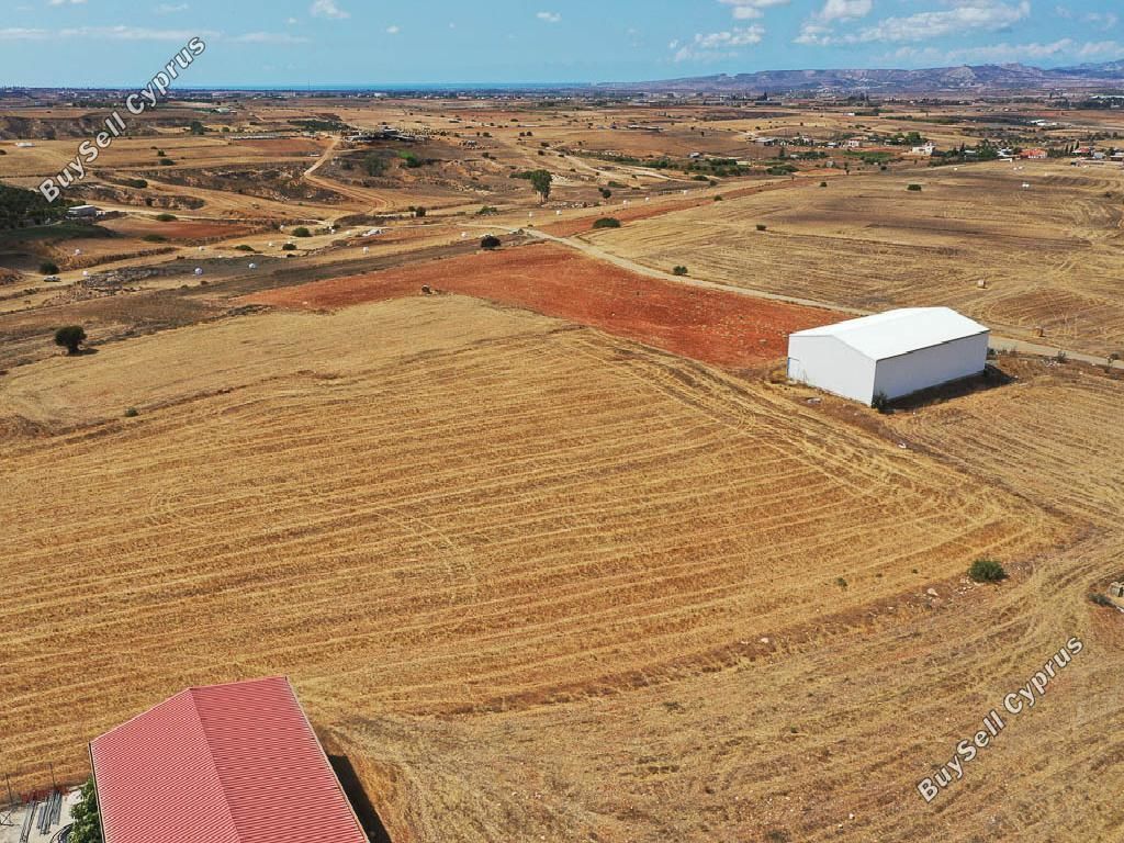 Property photo 2 of 6