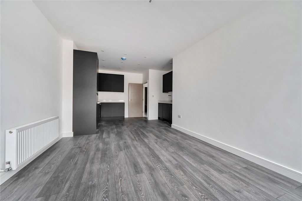 Property photo 2 of 16 Picture No. 02