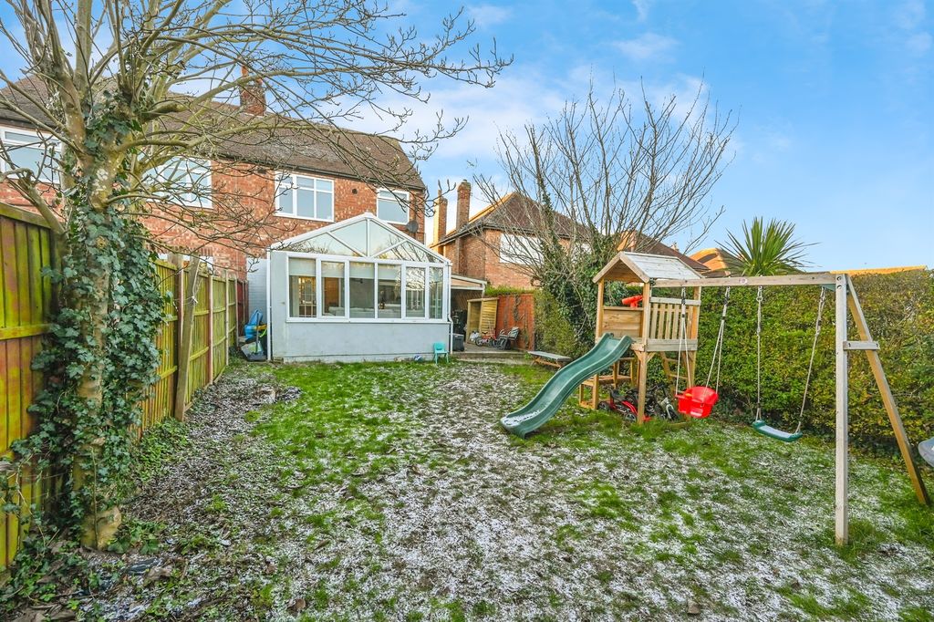 Property photo 2 of 18