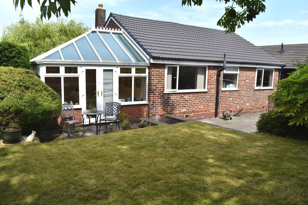 Property photo 2 of 21