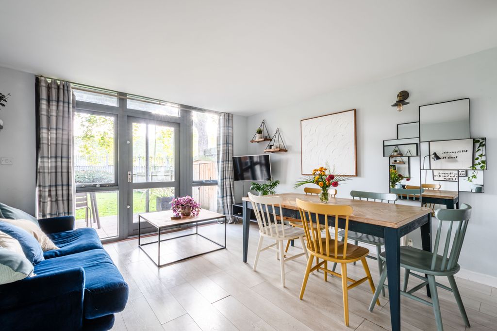 Property photo 1 of 16 1