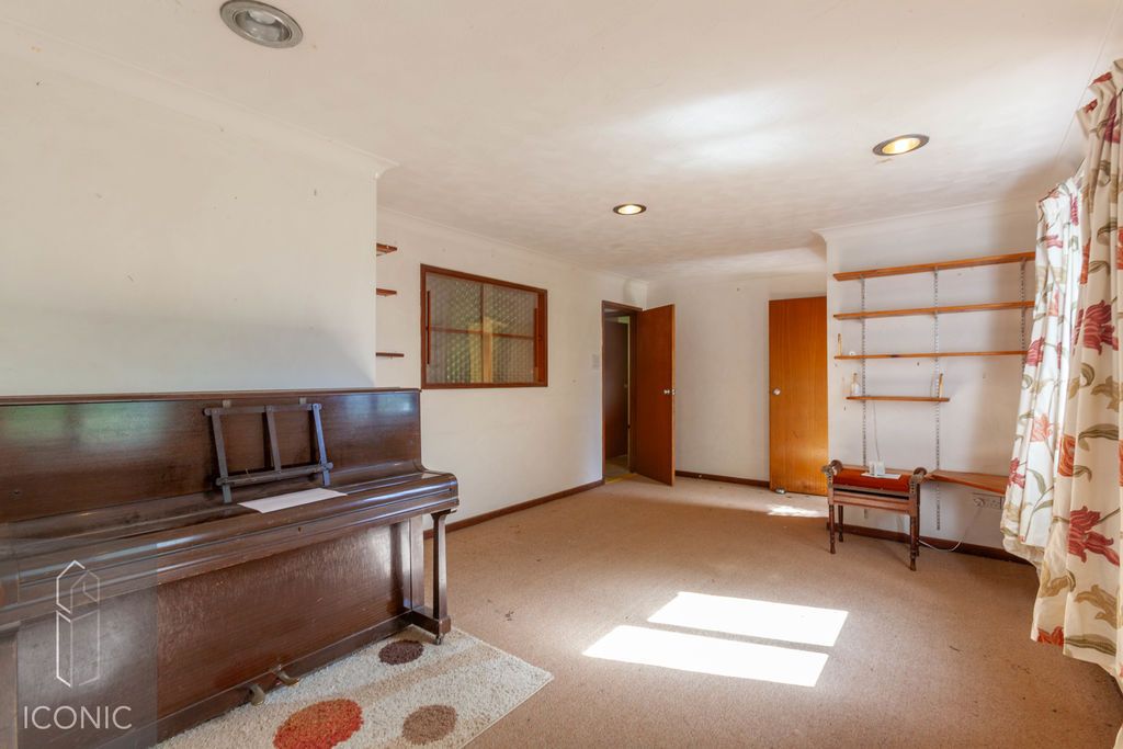 Property photo 3 of 13 Photo 7