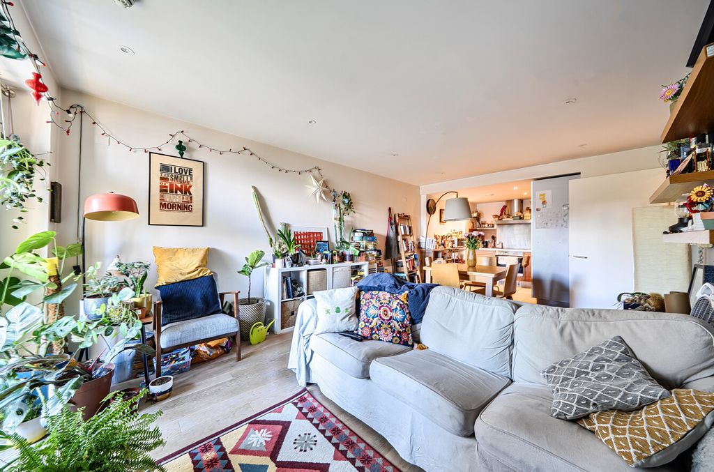 Property photo 3 of 21 1477499-20-6A2c21...