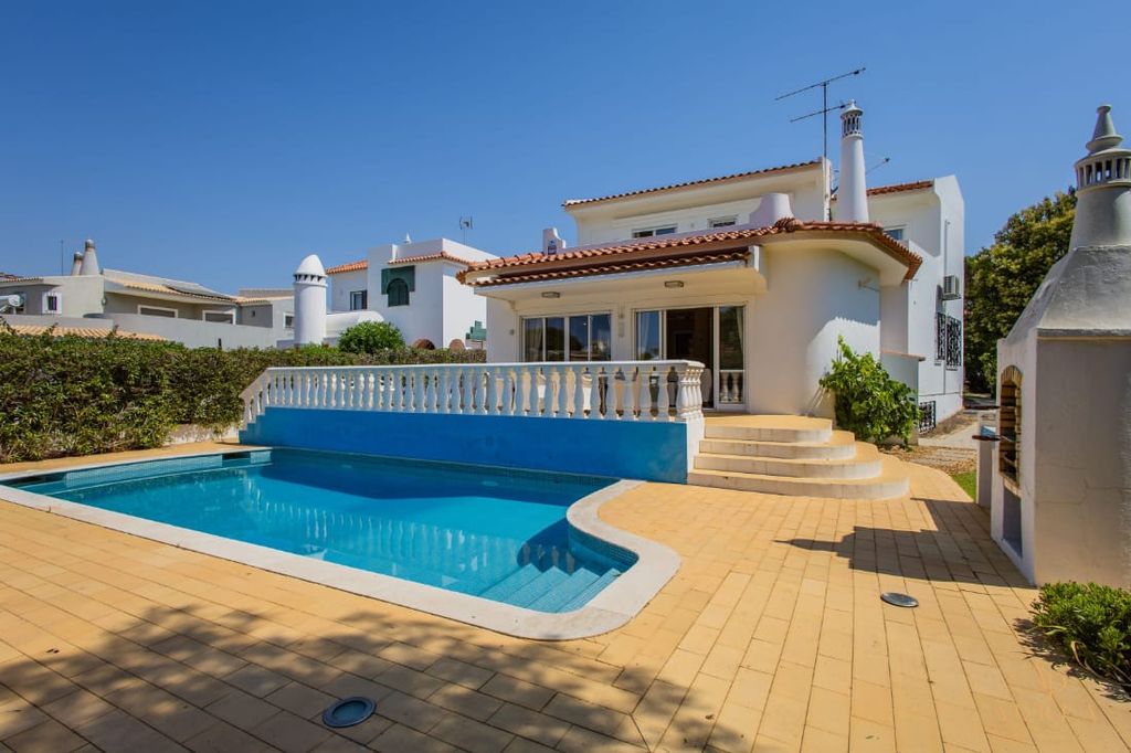 Property photo 3 of 30 Algarve Villa Ptvilv506P 3