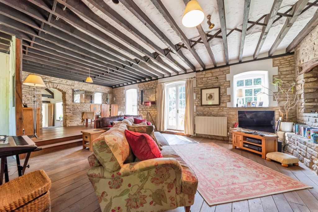 Property photo 2 of 29